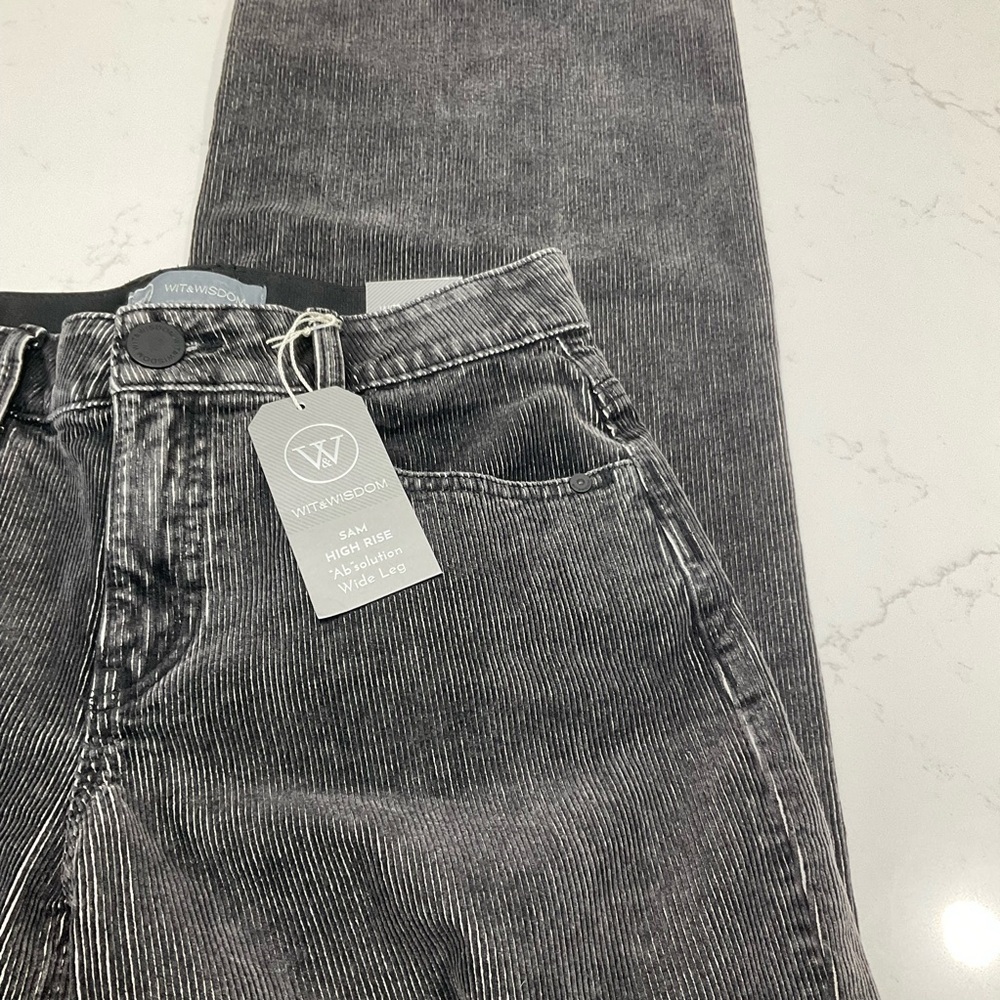 🖤 Wit & Wisdom Sam High Rise Absolution Wide Leg Jeans | Black | Size 4 | NWT - Picture 4 of 4